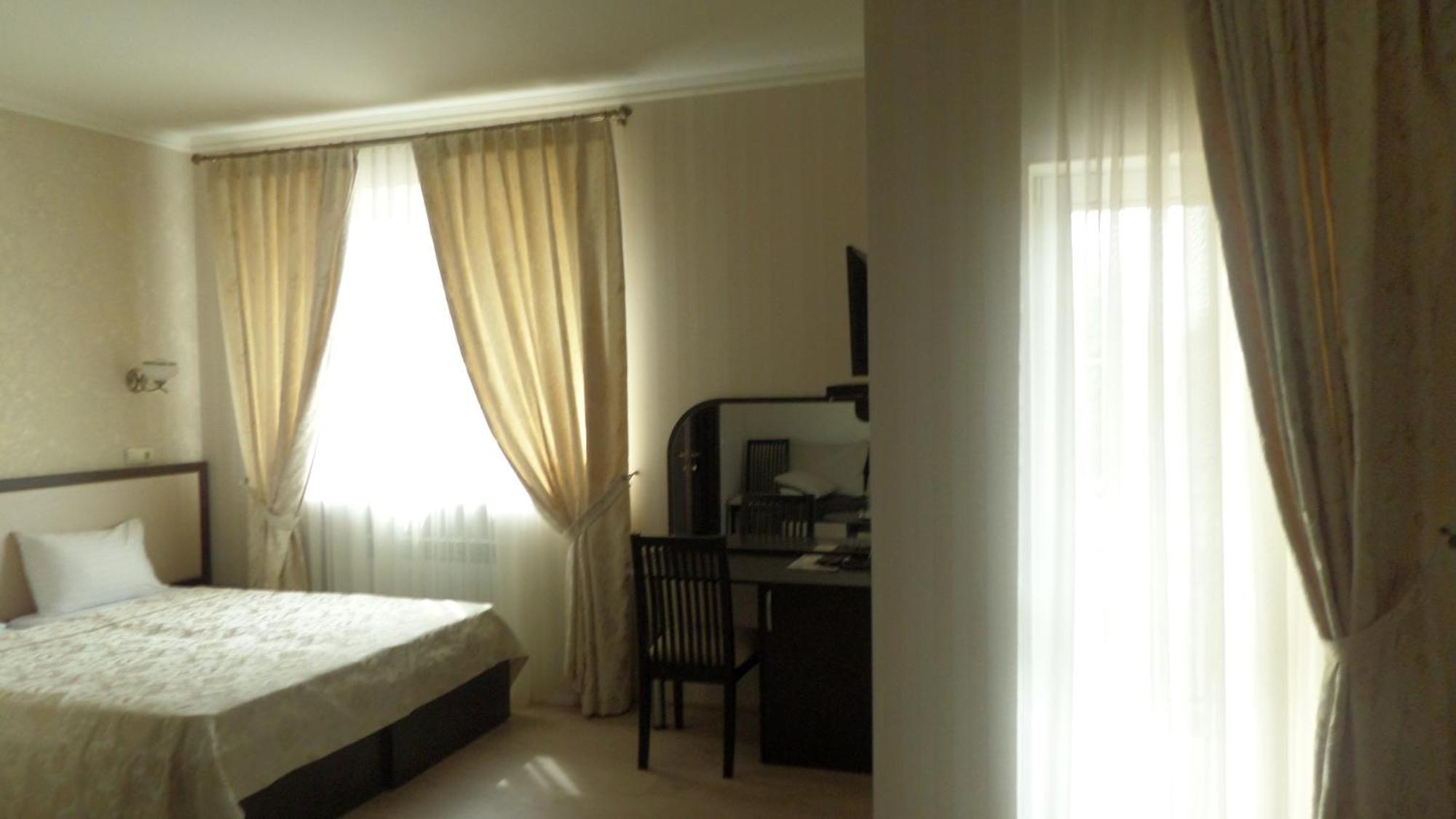 Royal Hotel Carcóvia Quarto foto