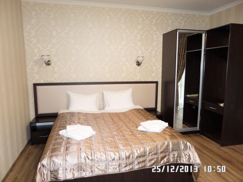 Royal Hotel Carcóvia Quarto foto